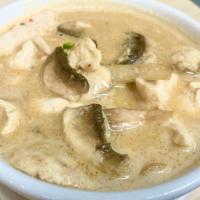 Tom Kha (Cup) · Hot & Sour Coconut Soup with Tom Yum Soup base, comes with mushroom and tomato