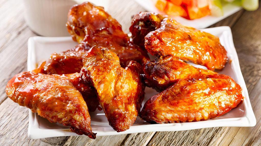 10 Pieces - Chicken Wings · Available sauces:  BBQ, Buffalo, Sweet Chili, Garlic Parmesan or Lemon Pepper. Plain Wings with 1 x Ranch on the side.