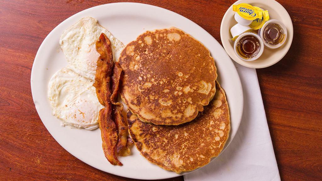 Pancake Plate · 2 Pancakes, 2 Eggs and 2 strips of bacon