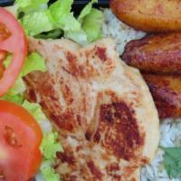 Grilled Chicken Bowl · Grielled Chicken, rice, salad and sweet plantains