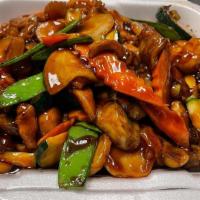 Moo Goo Delight · chicken, shrimp, water chestnut, mushroom, snow pea, carrot, zucchini in brown sauce