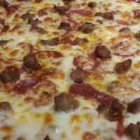 Meat Lover (X-Large) · Pepperoni, Ham Sausage, Beef with extra Mozzarella Cheese.