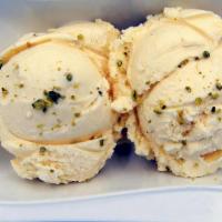 Vanilla Ice Cream · Rich, smooth and creamy classic vanilla ice cream served per scoop.