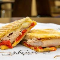 Spicy Turkey · Murphy's favorite. 659 calorie. Smoked turkey breast, roasted red peppers, crushed red peppe...