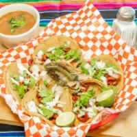 Mini Tacos · Fajita, pollo, pastor. 5 tacos con cilantro, cebolla y frijoles charros. / Fajita, chicken, ...