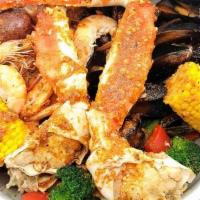 Perfect Storm · 1LB King Crab. 1LB Head-On Shrimp. 1LB Mussels. 2 Corn. 2 Potato