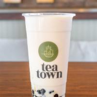 Cold House Milk Tea · Tea town faves. 24 oz
Choice of Black or Oolong as base tea