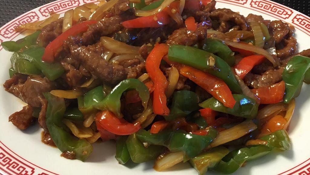 Beef With Green Peppers (Pepper Steak) · 