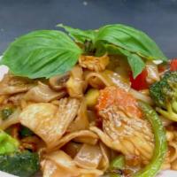 Drunken Noodle · Flat rice noodles stir fried with mixed vegetables with house sauce and choice of meat.