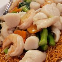 N110 House Seafood Pan Fried Noodle · 
