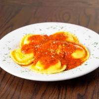 Cheese Ravioli · Cheese ravioli, garlic butter, marinara sauce. 422 cal.
