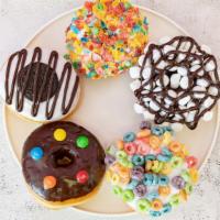 Special Topping · FROOT LOOPS
OREO/CHOCOLATE DRIZZLE
FRUITY PEPPELES
CHOCOLATE PEPPELS
CHOCOLATE, MARSHMALLOW,...