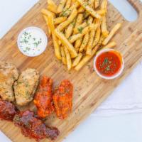 Northside Cajun Fried 5 Wings · served w/ choice of side