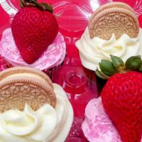 Best Of Both Worlds · 2 Lemon Oreo Cupcakes & 2 Lemon Oreo Cupcakes
