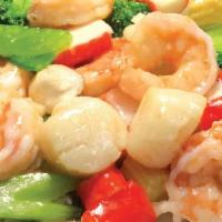 Seafood Delight · Jumbo shrimp, crabmeat and scalopw.babycom, bamboo shoots, broccoli, carrot water chestnuts ...