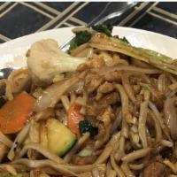 Combination Lo Mein · Soft noodle with chicken, pork, and shrimp in a brown sauce.