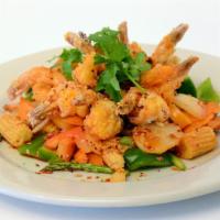 Pan Fried Shrimp / 香煎大虾 · Hot and spicy. With crushed pepper.