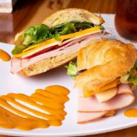 Chipotle Ham & Cheddar Sandwich · 