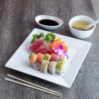 6 Piece Sashimi (Chef Choice) & 1 Roll · 6 pieces of sashimi (chef's choice) & 1 roll 
Comes with small Miso soup
no substitution.