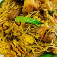 Cm-2 Singapore Chow Mein Fun  · Hot & Spicy (Spicy Curry Style)
Comes with Beef Pork Chicken $ Shrimp