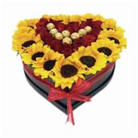 Sweet Sunflower · Consist of 14 sunflowers with 8 chocolates.