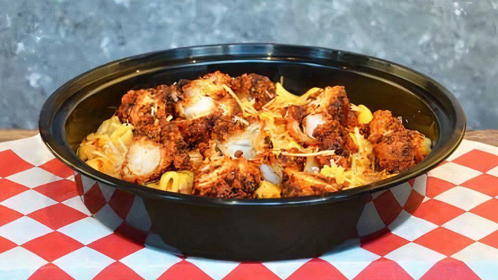 Nashville Hot Mac & Cheese · A blend of creamy mixed cheeses topped with crispy Nashville chicken tenders, and roasted green chilis
*mac n cheese is prepared with bacon and cannot be modified.