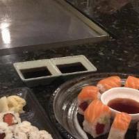 Sushi Japan · California roll and 5 pcs sushi (tuna, salmon, yellowtail, white fish, and shrimp)
