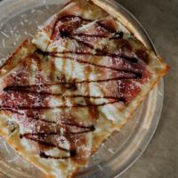 Gluten Free Cadillac · Gorgonzola, fig preserves, prosciutto, shaved parmesan, and balsamic glaze. No red sauce.