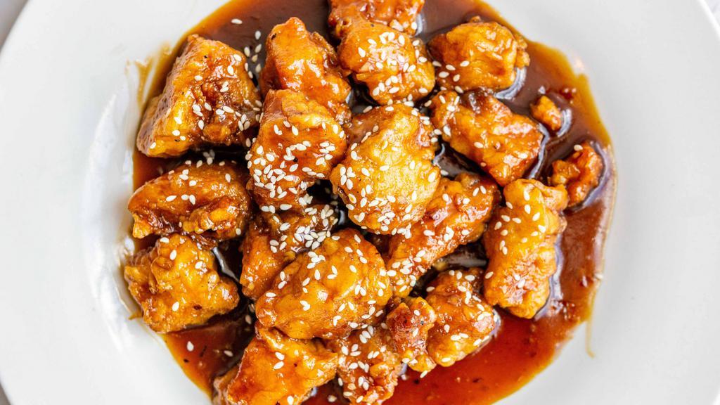 Sesame Chicken Dinner Specials · Served with choice of side, soup and appetizer.
