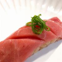 Chutoro - Semi Fat Tuna - Nigiri · RAW. 1 piece nigiri