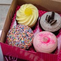 4 Jumbo Assorted Cupcakes · Assorted flavors