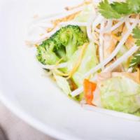 Lo Mein · Lo mein noodle, broccoli, cabbage, carrot, scallions, bean sprout.