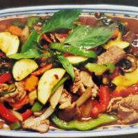 En32. Thai Country Hot&Spicy · Chili paste, carrot, bell pepper, onion, mushroom, bamboo shoot, zucchini, and basil.