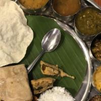 North Indian Thali · Samosa, salad, dal gravy, paneer gravy, veg gravy, rice, tandoori roti/naan, dessert, chutne...