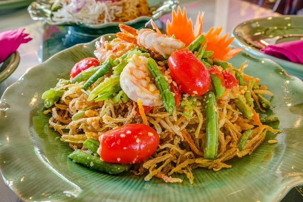 Bua Thai · Thai · American · Soup · Salad · Noodles