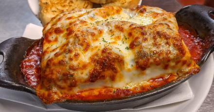 The Saucy Noodle · Italian · Desserts · Sandwiches · Pizza