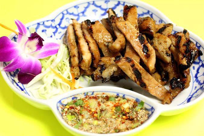 Chili Thai · Thai · Vegetarian · Seafood · Chicken · Noodles