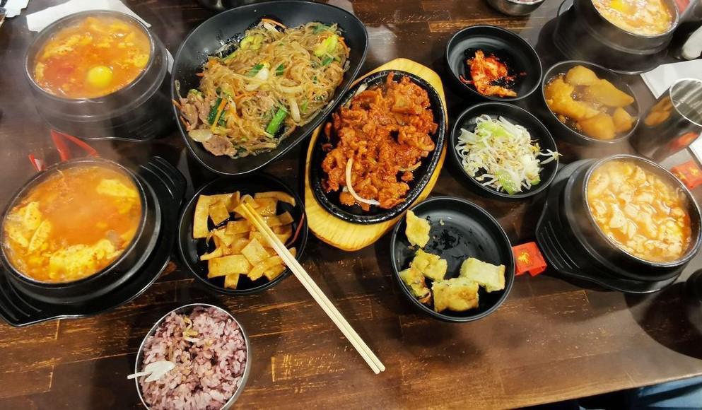 Korean Tofu House · Korean · Soup · Barbecue · Fast Food