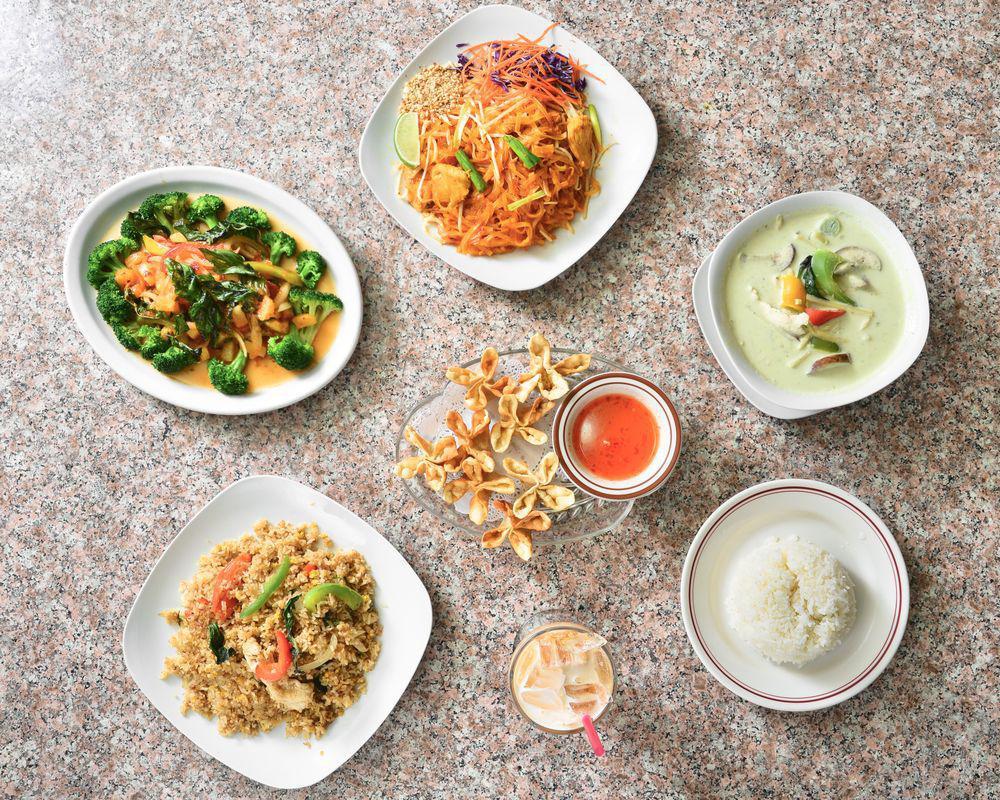 Thong Thai Restaurant · Thai · Noodles · Seafood · Salad · Soup