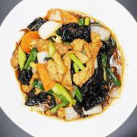 Kai Phad Khing · vegan chicken, ginger, onions, wooden ear mushrooms, carrots, green onions cooked in garlic ...