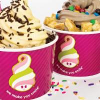 Duo Bundle · 2 (10oz) Frozen Yogurt Cups + 4 Toppings!