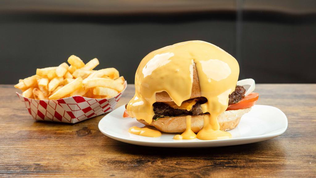 Wisconsin Burger · Classic burger covered with melted cheese.