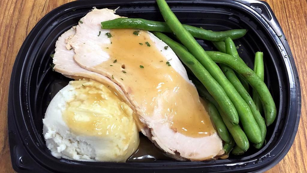 Turkey Breast With Veggies Meal · Store roasted turkey breast with mashed potatoes, gravy and green beans.