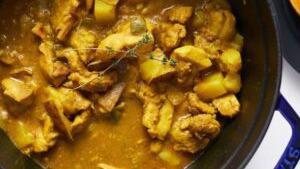 Curry Chicken Bowl · Small pieces of chicken marinated in curry seasoning and slow cooked.