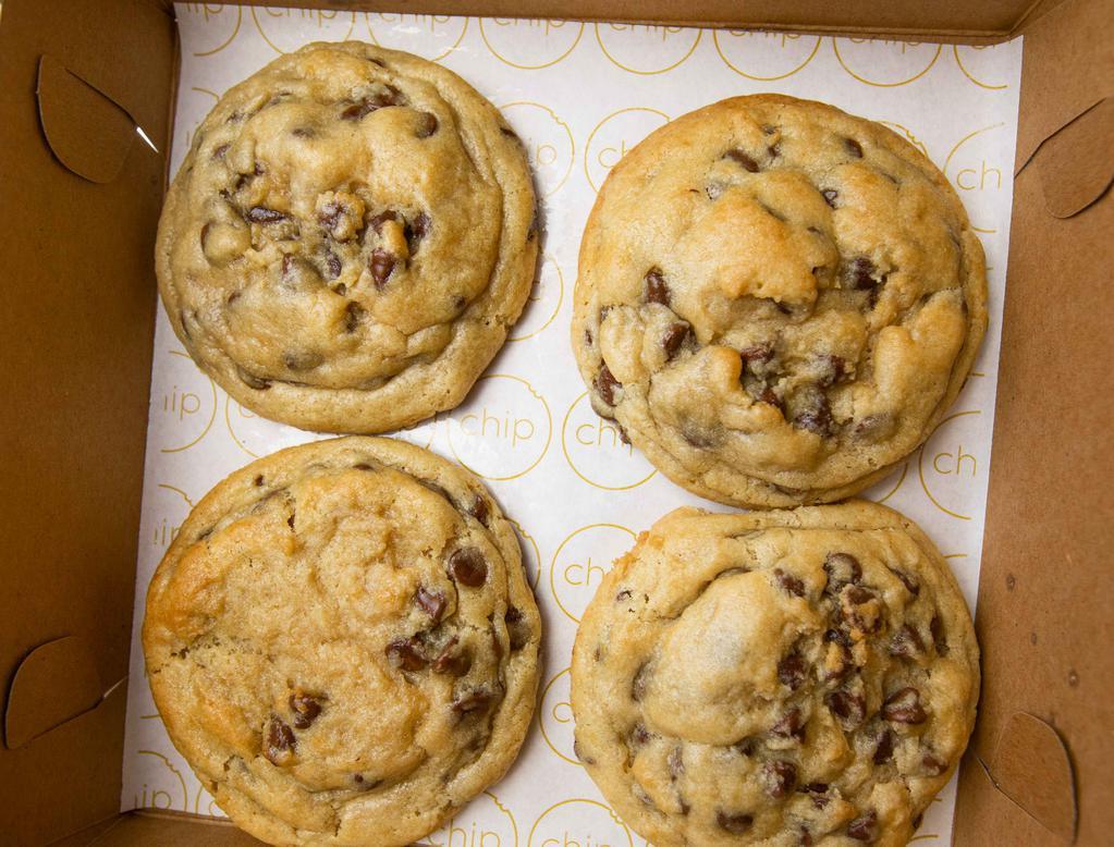 Og · Our signature gourmet award winning six ounce chocolate chip cookie.