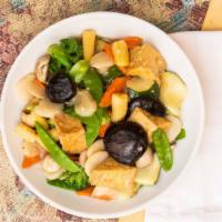  錦繡花園 / Rainbow Garden  · Mix veg, fried tofu, black mushrooms.