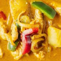 Yellow Curry · Choice of meat, potato, carrot, onion