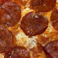 Pepperoni Pizza · pomodoro, mozzarella, thyme, black pepper