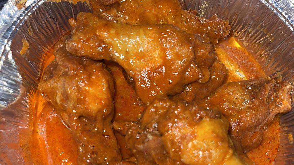6 Traditional Wings · Hearty, meaty wings that are satisfying.... But will bring you back for more!