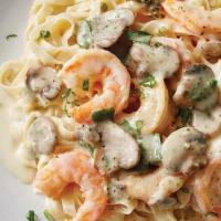 Fettuccine Weesie · Fettuccine Alfredo with sauteed shrimp, scallions, garlic and mushrooms in our white wine le...